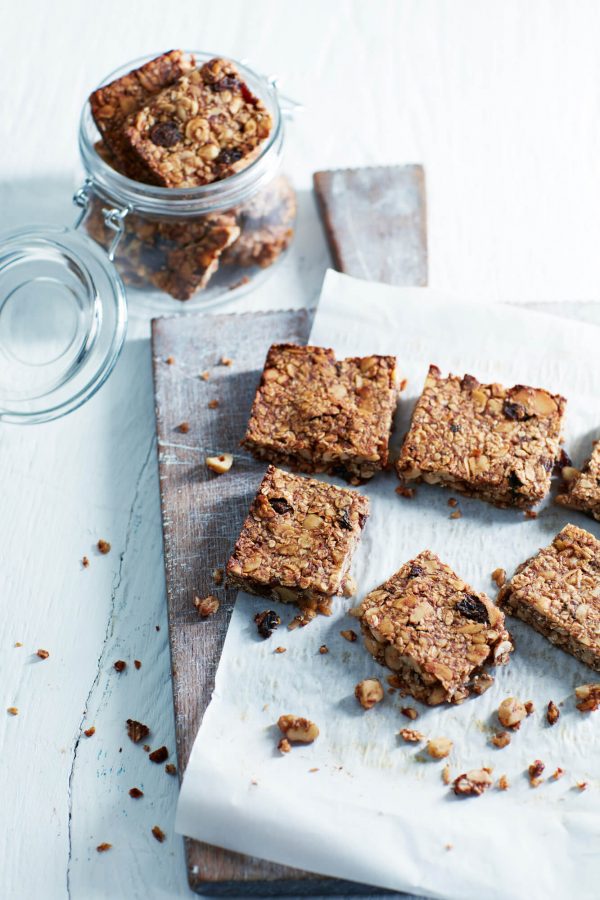 Fruit and nut energy bars